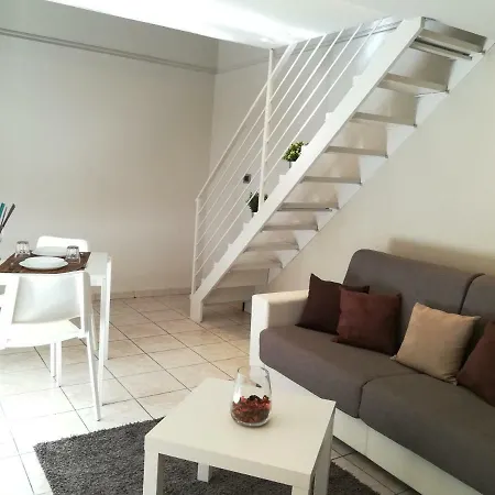 Sabbia Dell' Etna Apartment